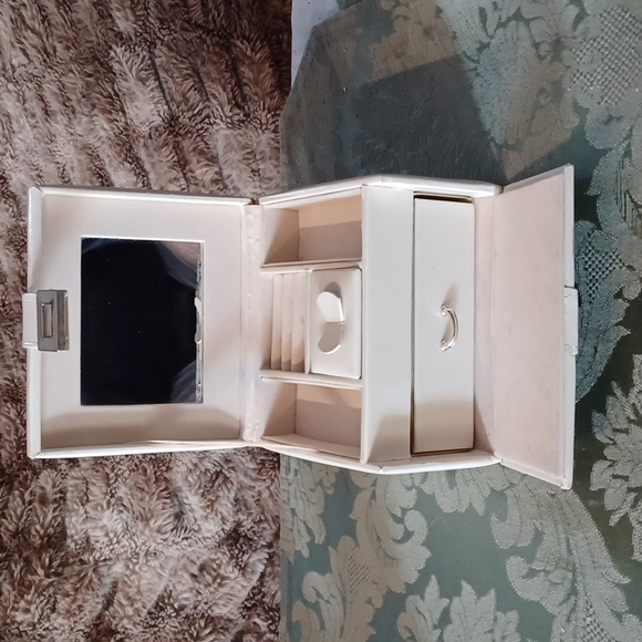 Jewelry travel case - Picture 5 of 8